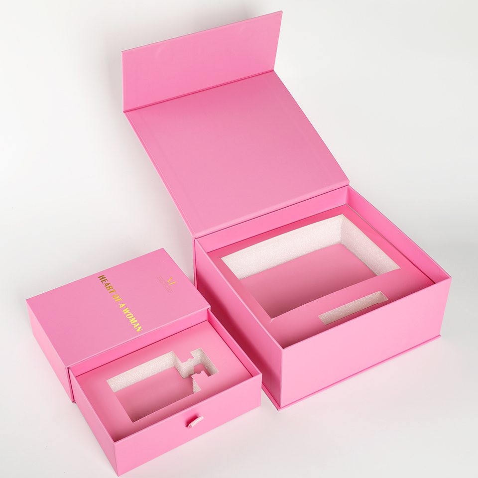Luxury Skincare Christmas Gifts - สีชมพูหรูหราแบบกําหนดเองพร้อมโฟมกระดาษใส่บรรจุภัณฑ์กล่องของขวัญน้ําหอมบํารุงผิวแบบเปิดแม่เหล็ก