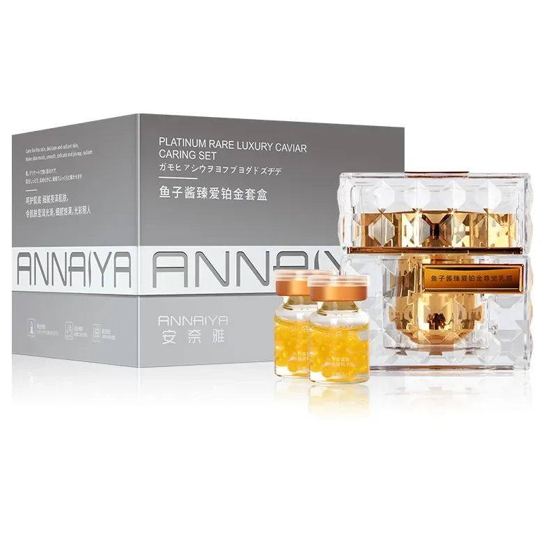 Luxury Skincare & Spa - แพลตตินัม เรียร์ ลักชัวรี คาเวียร์ แคร์ริ่ง เซ็ตครีมบำรุงผิวหน้าต่อต้านริ้วรอย